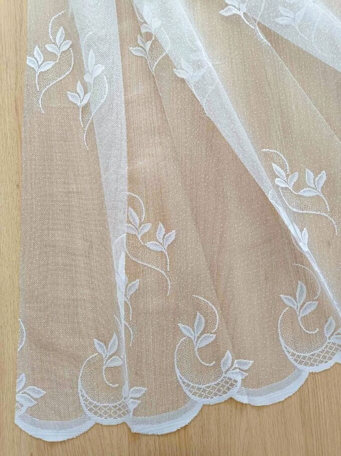 Záclona metráž V039 výška 150cm biela